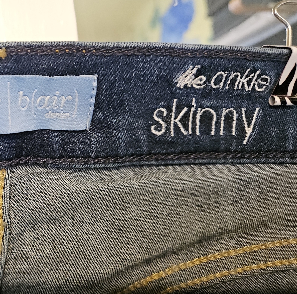 7 For All Mankind Skinny Ankle Jean - Picture 2 of 5